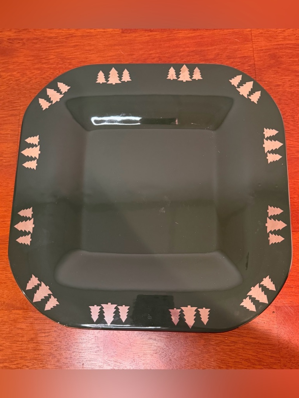 Bath & Body Works Green and Silver Holiday Edition Ceramic Plate